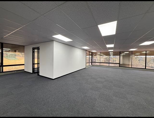 417M² OFFICE TO LET IN PARKTOWN
